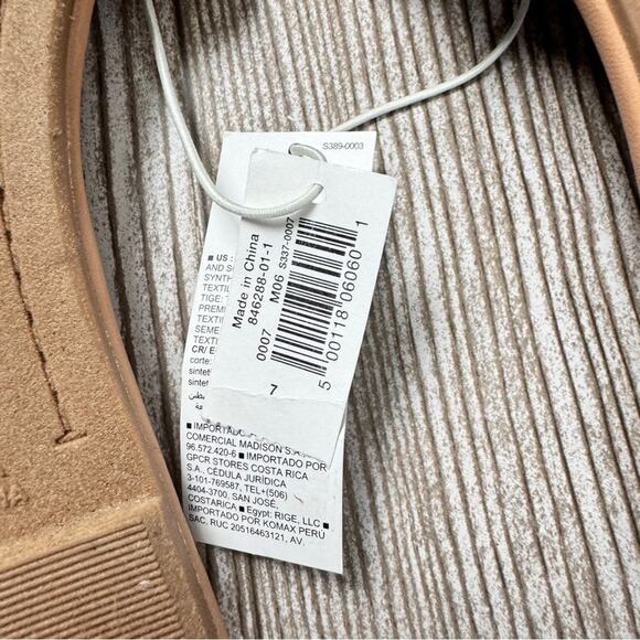 Old Navy Women's Low Heel  Slide Sandals Yellow Sz 7 NWT - Picture 9 of 9